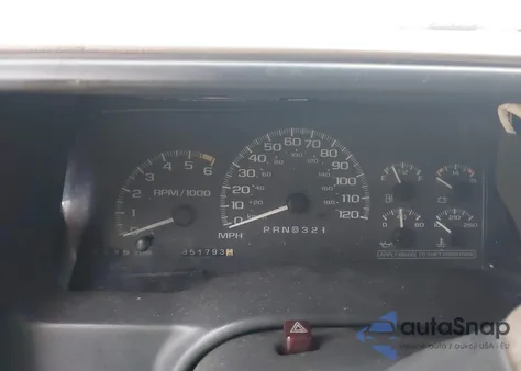 1999 GMC Yukon Denali z USA, uszkodzony, nr VIN 1GKEK13R4XR909448